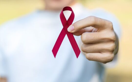 विश्व एड्स दिवस | इस लड़ाई से 8 रोमांचक खबरें