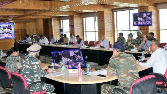 जम्मू-कश्मीर के डीजीपी ने उच्च स्तरीय बैठक की अध्यक्षता की, सुरक्षा, तैनाती व्यवस्था की समीक्षा की