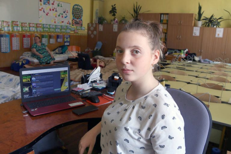 यूक्रेन में एक सौ दिनों का युद्ध: लगभग 2,000 स्कूल नष्ट हो गए हैं या उन पर हमला किया गया है