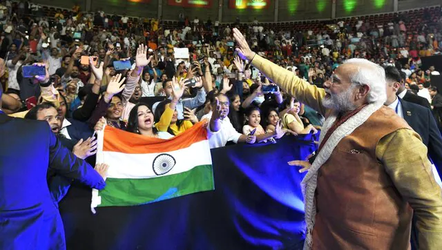म्यूनिख में प्रवासी भारतीयों को संबोधित करते हुए पीएम मोदी ने कहा, ‘भारत लोकतंत्र की जननी है’