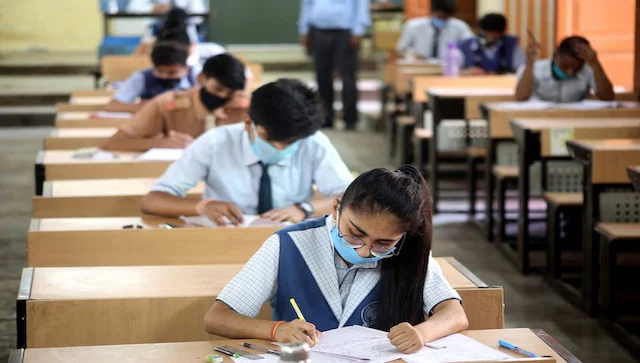 बाल अधिकार पैनल का दावा, '18,000 से अधिक गरीब बच्चों ने दिल्ली के निजी स्कूलों में प्रवेश से इनकार कर दिया'