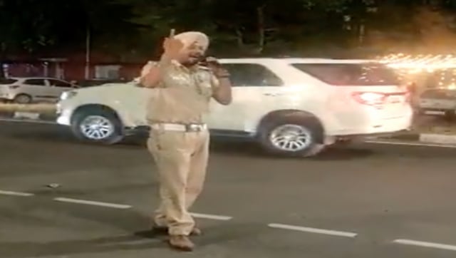 चंडीगढ़ पुलिस ने गायन के जरिए फैलाया नो पार्किंग का संदेश