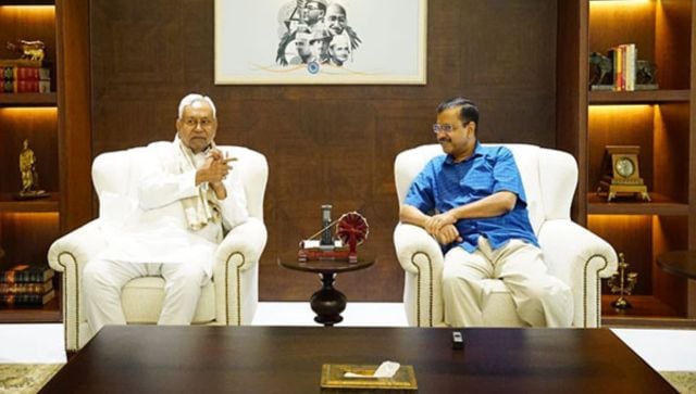 बिहार के मुख्यमंत्री नीतीश कुमार ने दिल्ली के मुख्यमंत्री केजरीवाल से मुलाकात की, भाजपा के खिलाफ एकजुट विपक्ष को खड़ा किया
